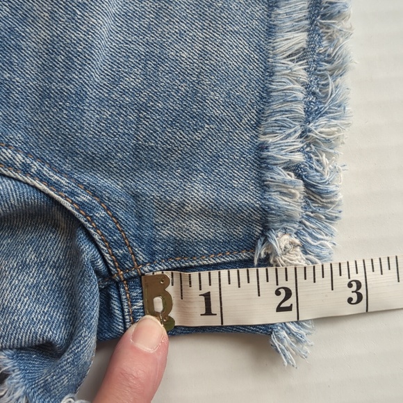 AEO Distressed Tom Girl Shortie Ripped Distressed Frayed Jean Shorts 2 Blue - Picture 15 of 15